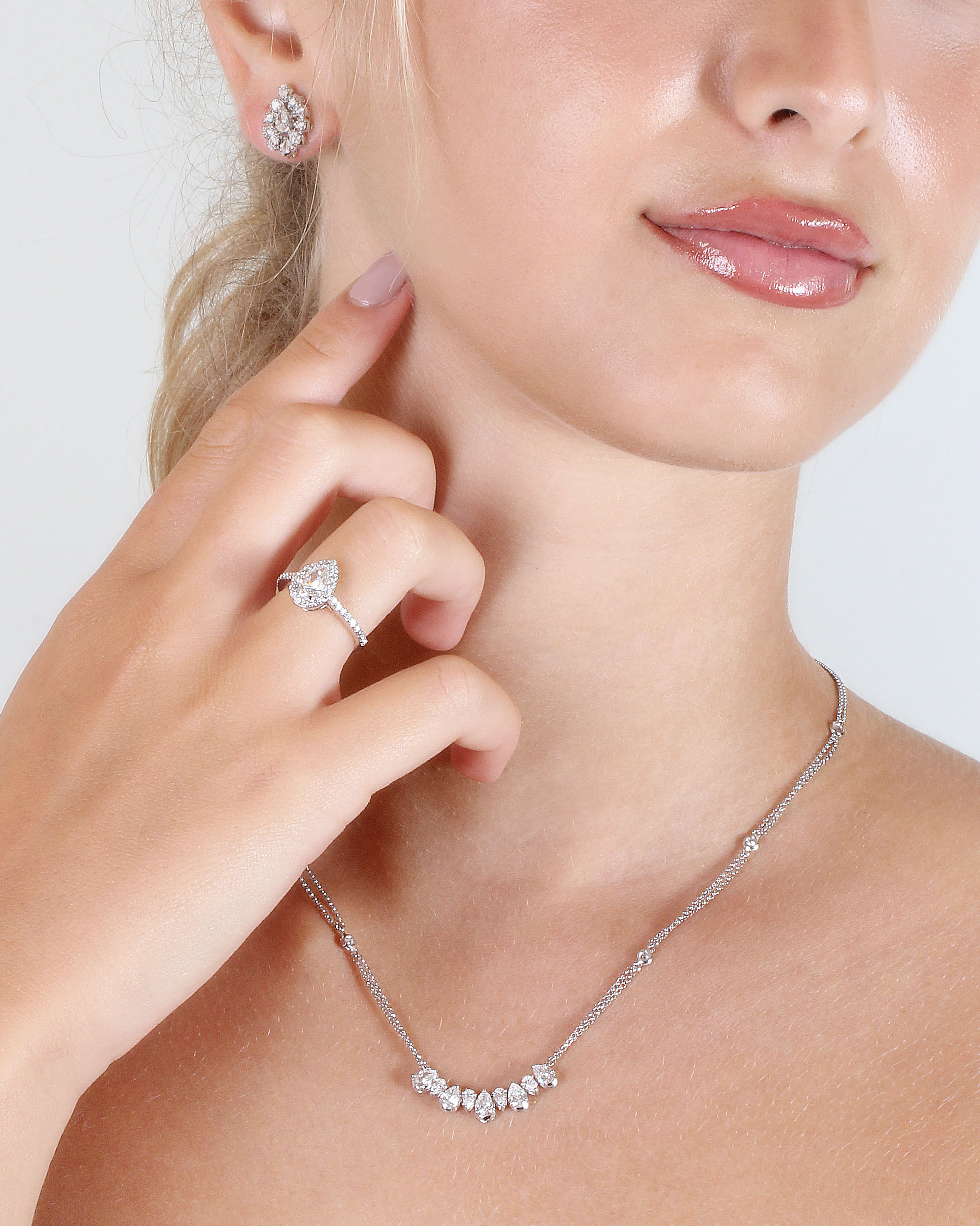 Engagement Ring, Pear